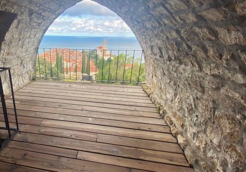 /default/dozivetja/Mestno obzidje Piran/